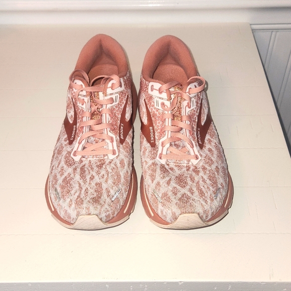 Brooks Shoes Brooks Size 9 Rose Gold Leopard Ghost Running Shoes